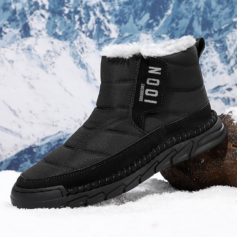 Bottes de coton antidérapantes avec une chaude