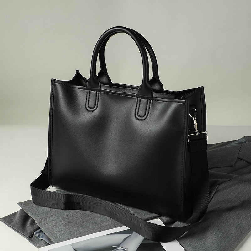 Sac à main et sac à bandoulière pour navette de grande capacité
