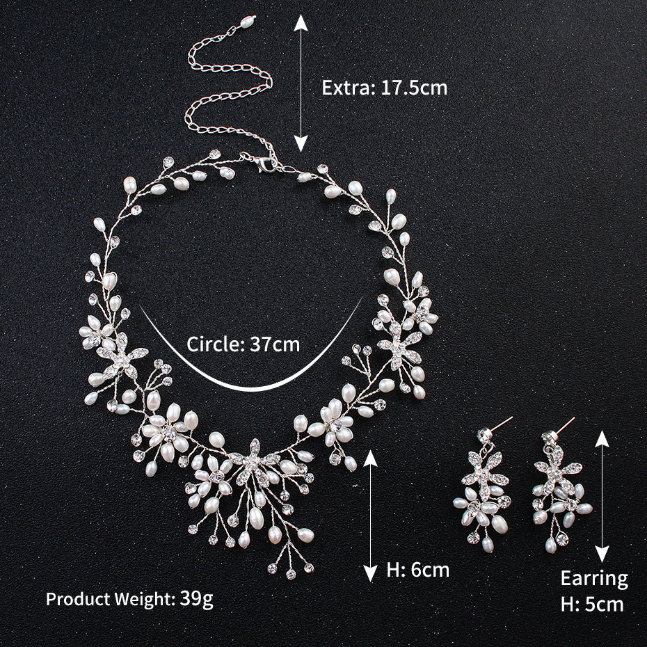 Collier perle et boucle d'oreille ensemble