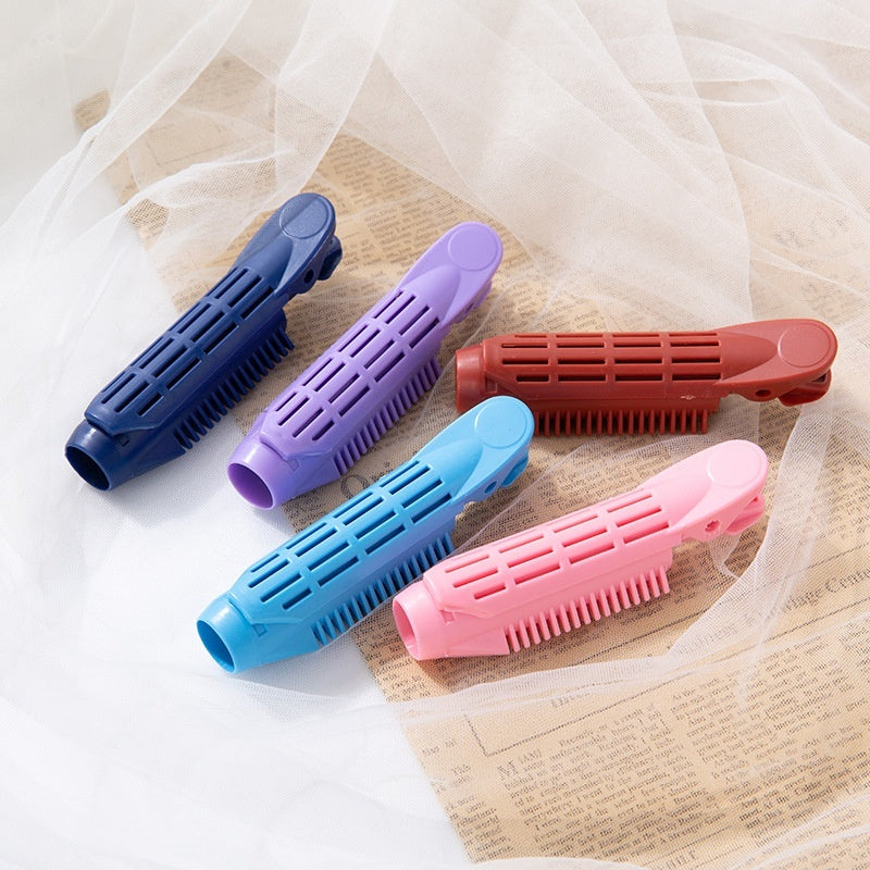 Racines de cheveux moelleuses avec des bangs de wavy