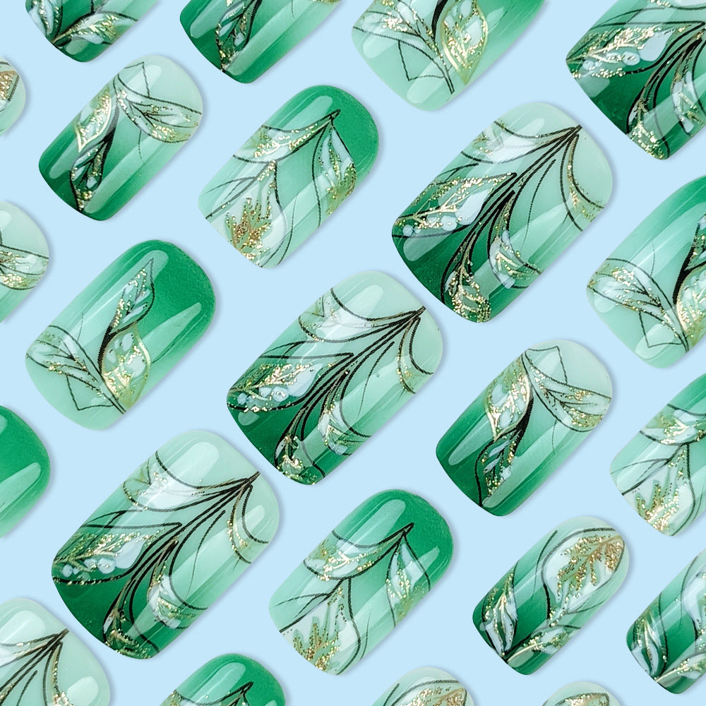 Boostez votre apparence 24 pièces Short Square Fake Green Nails Gold Foil Gradient Small Gre