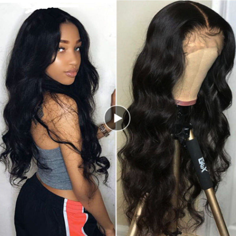 Longueur moyenne cheveux bouclés avec grandes vagues noires
