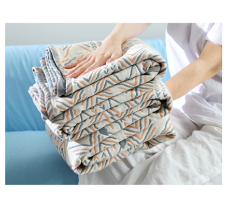 Serviette à quatre couches Gauze et canapé Coussin tout compris