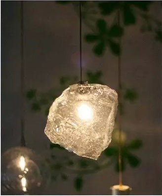 Lampe de table pour la salle à manger Lampe de chambre à l'éclairage naturel créatif Lampe en verre