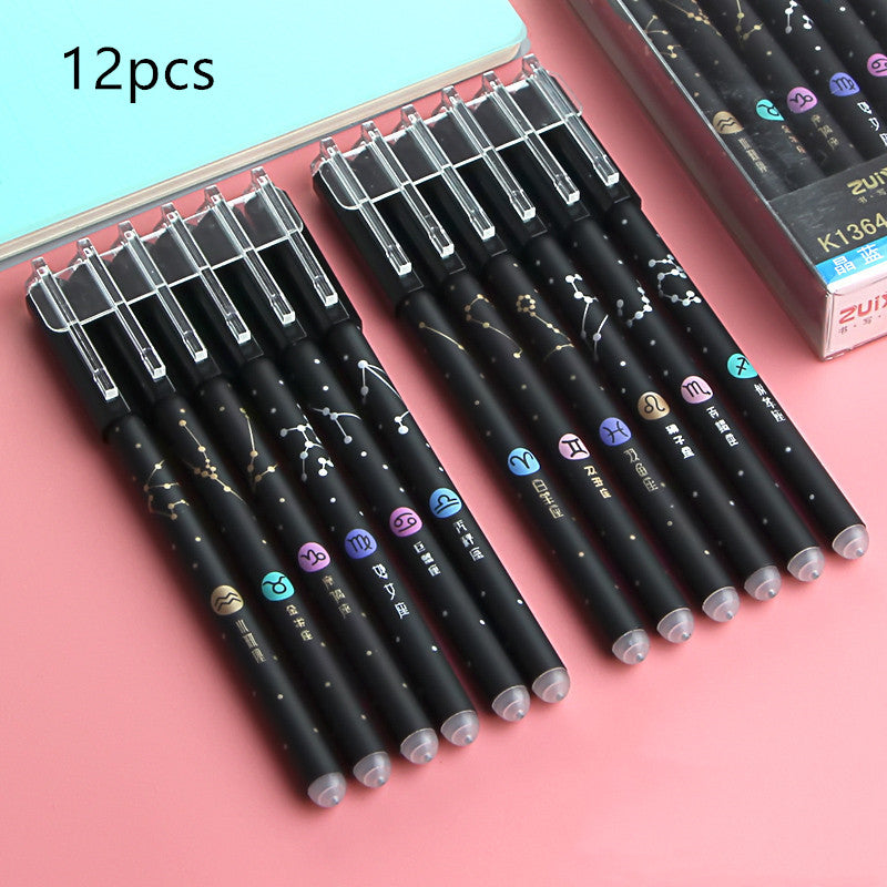 Les élèves de l'école primaire utilisent un stylo gel effaçable pour frotter l'Eraser Magique Sassafras facile