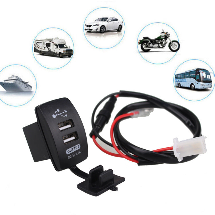 3.1Ausb Chargeur de Voiture Type universel pour les voitures et les motocyclettes