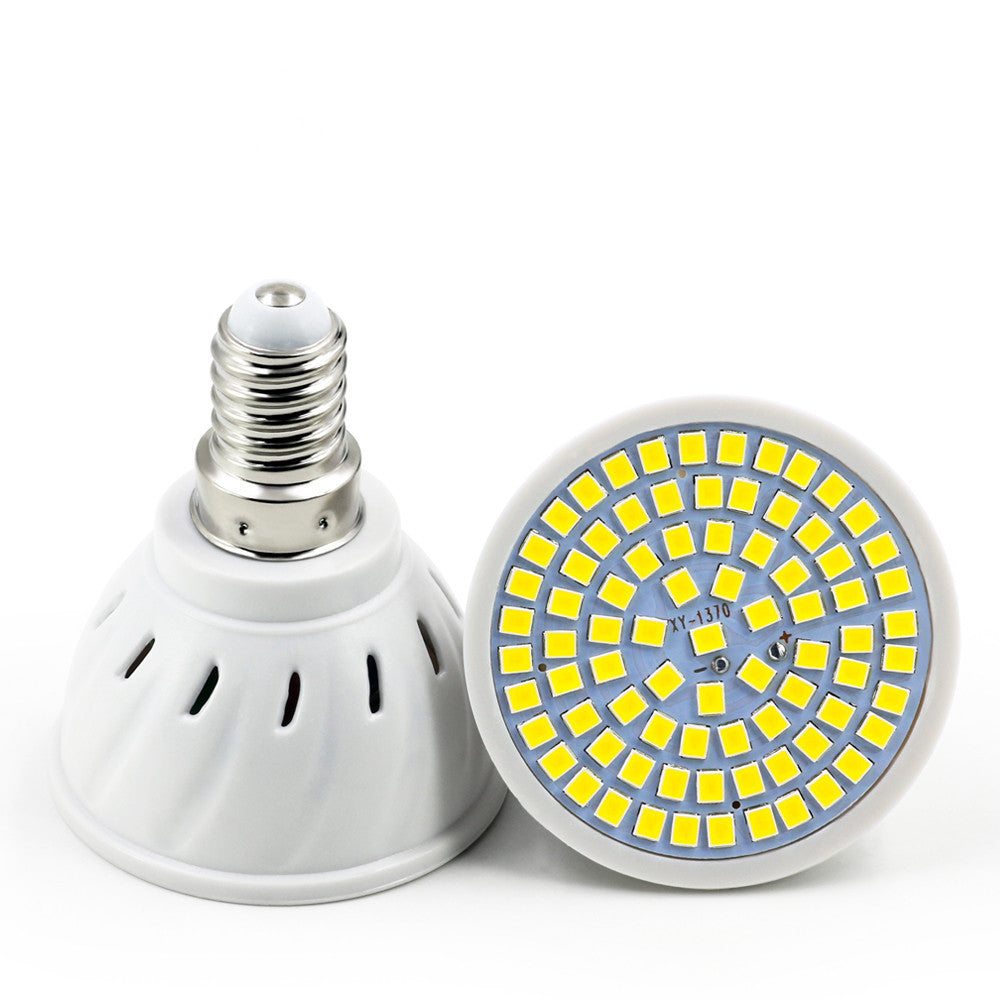 Maison de l'énergie-sauvetage de lampe LED en plastique matériau coupe de lampe