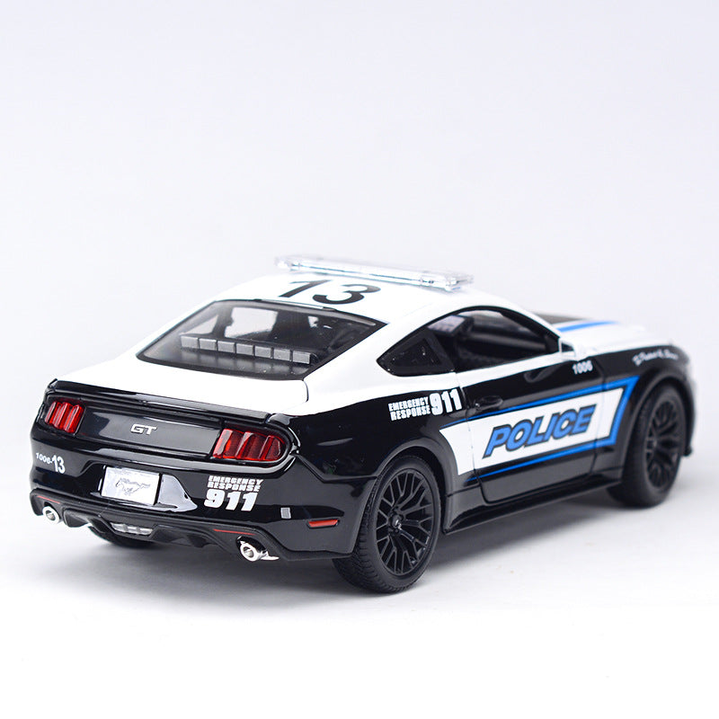 Voiture de police Ford Mustang GT 2015