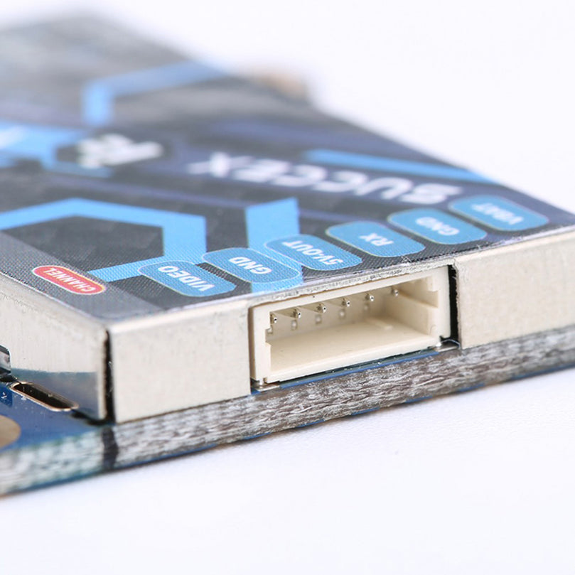 IFlight SucceX Force 5.8G Transmission d'image 800mW Haute puissance FPV Ride Through Machine VTX