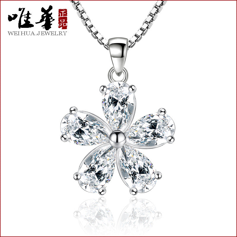 Ventes directes usine Plum Blossom Pendentif femmes Collier bijoux