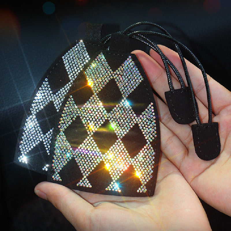 Pendentif clé de voiture incrusté de diamant