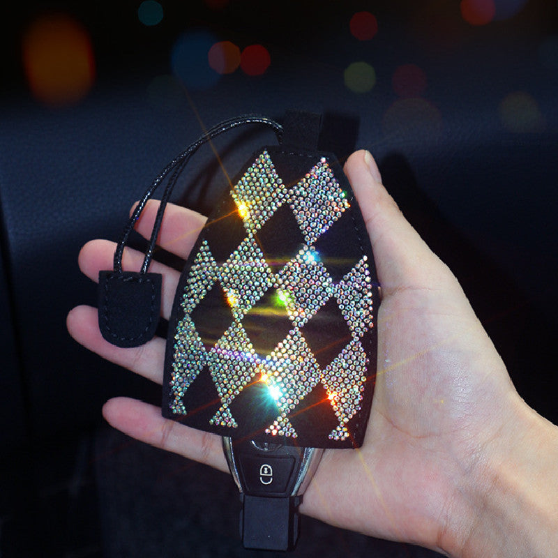 Pendentif clé de voiture incrusté de diamant