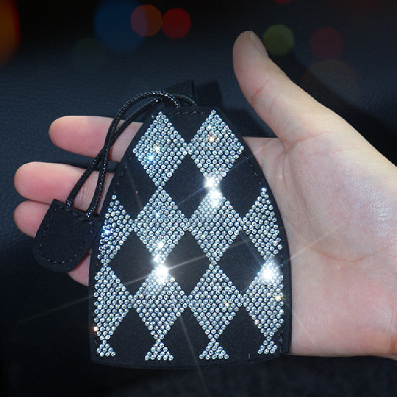 Pendentif clé de voiture incrusté de diamant