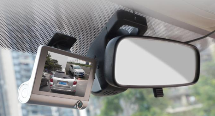 Voiture 360-Degree Panoramic Driving Recorder 4 pouces haute définition caché trois-Lens Trois-R