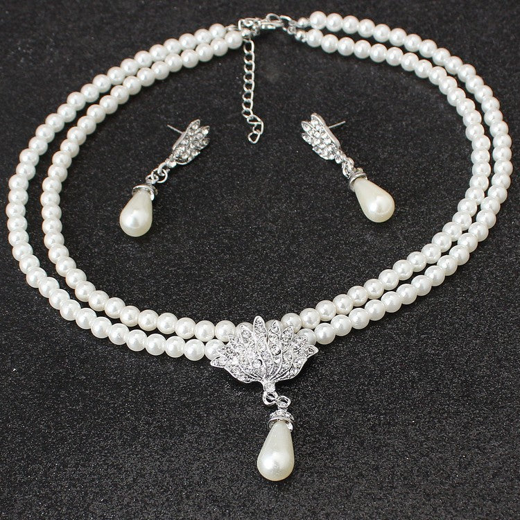 Bijoux européens et américains Bride Pearl Crystal avec collier à col court