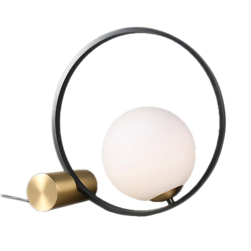 Lampe de table décorative créative Chambre simple Chambre à coucher Étude de salon Nordic Post-Modern