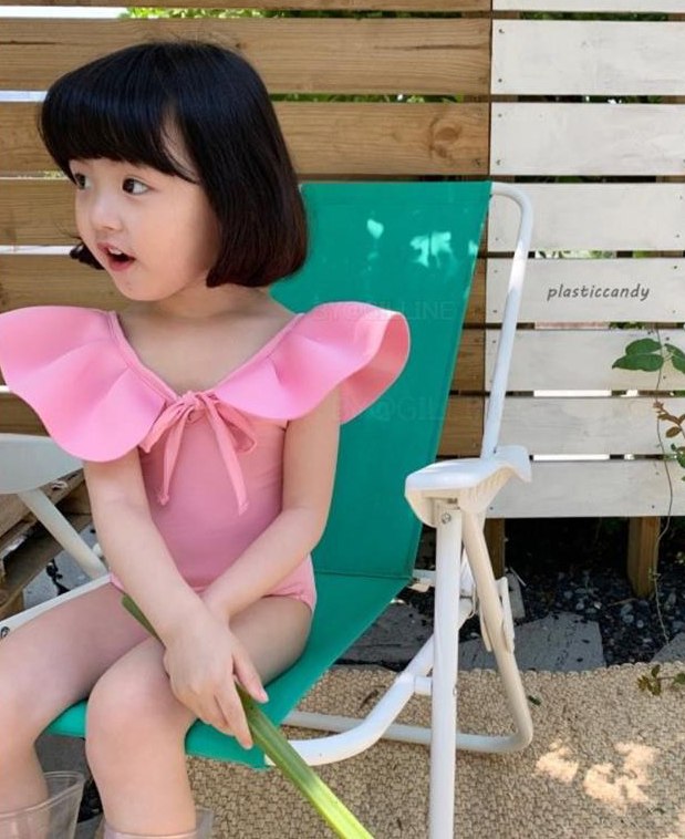 Lotus Leaf Flying Sleeves Open Back Maillot de bain simple pour les filles