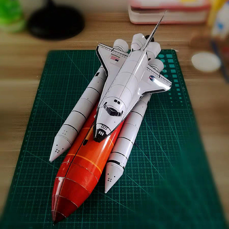 Modèle de navette spatiale en papier 3D Diy