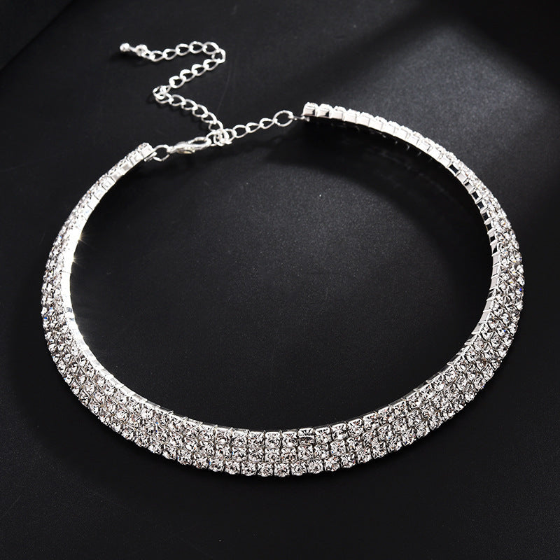 Colliers multicouches à quatre mailles en perles Diamant de griffe exagérée