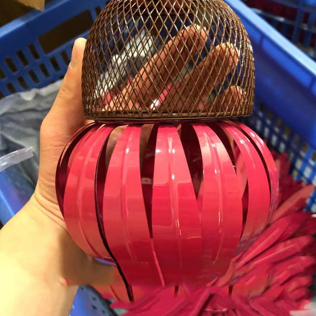 Nourriture d'oiseaux en forme de pétale de jardin