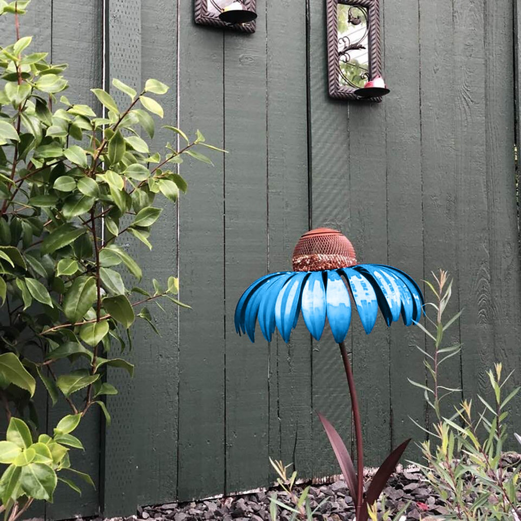 Nourriture d'oiseaux en forme de pétale de jardin