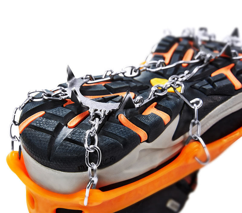 Crampons antidérapants pour la randonnée et l'escalade