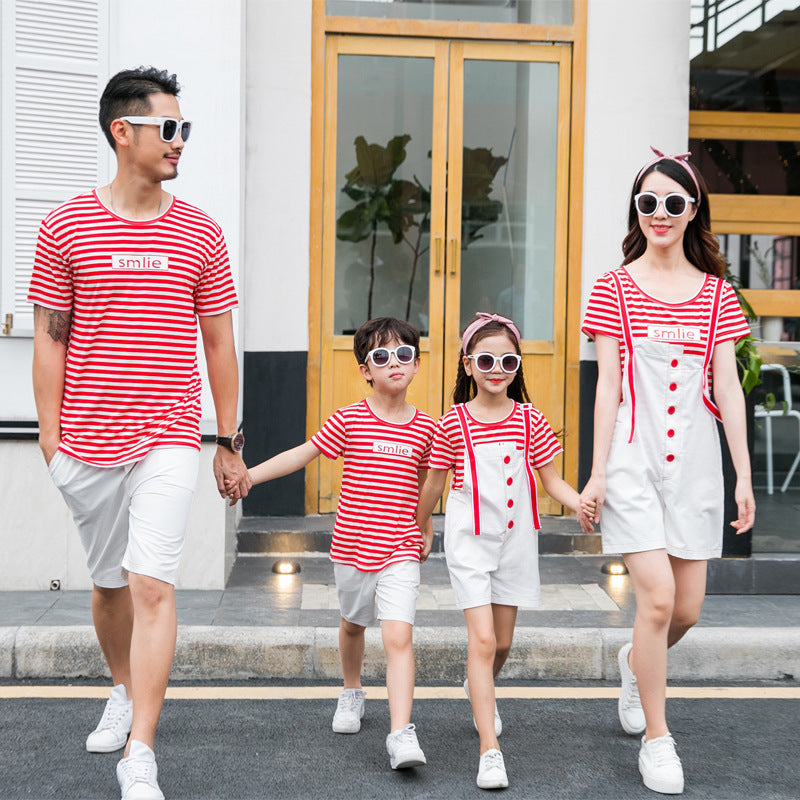 Famille de trois et quatre mère et fille jupe mère et enfant costume