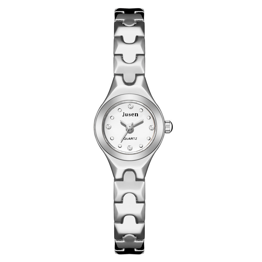Petit et beau bracelet montre femmes Quartz