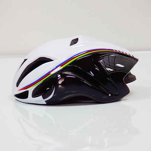 Pneumatic Road Mountain Bike Casque Hommes et femmes Cyclisme Casque