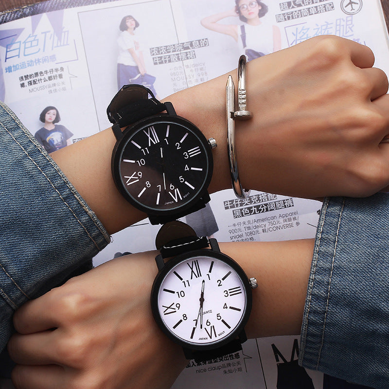Fashion montre de couple d'échelle romaine tout-match
