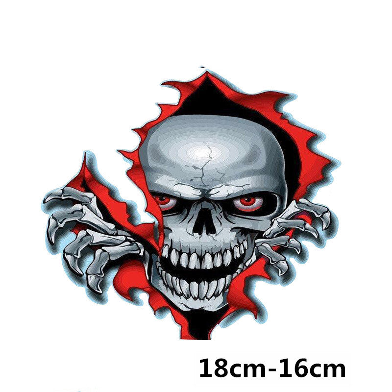 Sticker Tete De Mort Triant Dun Trou 13x17cm