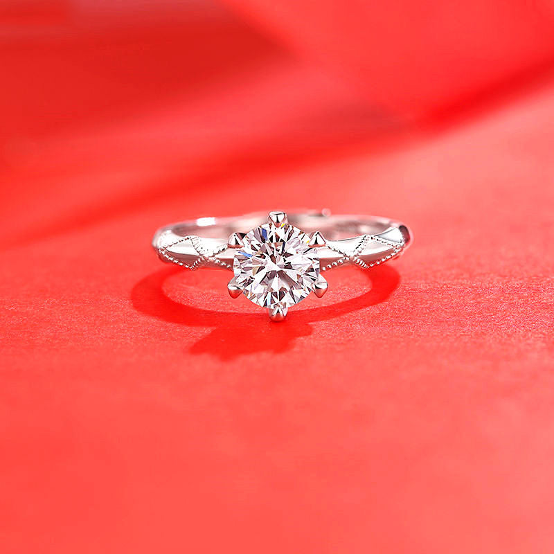 Anneau femelle Imitation Moissan Diamond Anneau femelle