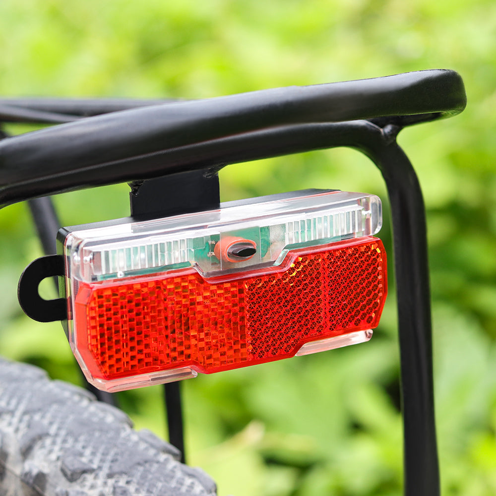 Red vélo arrière lumière utiliser 2pcs AAA Batteries vélo arrière Rack Carrier lampe avec vélo
