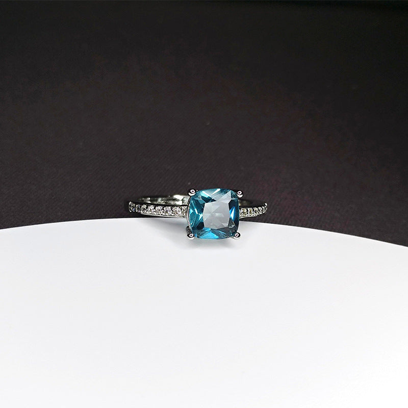 Anneau de diamant de Moissanite en Sapphire quatre prong européen et américain