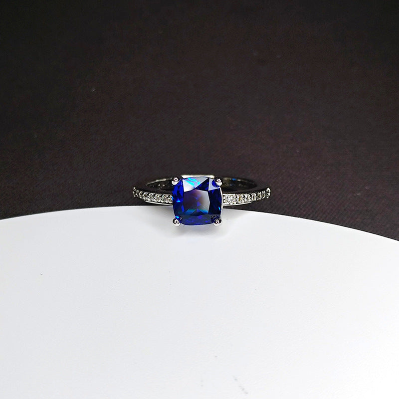 Anneau de diamant de Moissanite en Sapphire quatre prong européen et américain