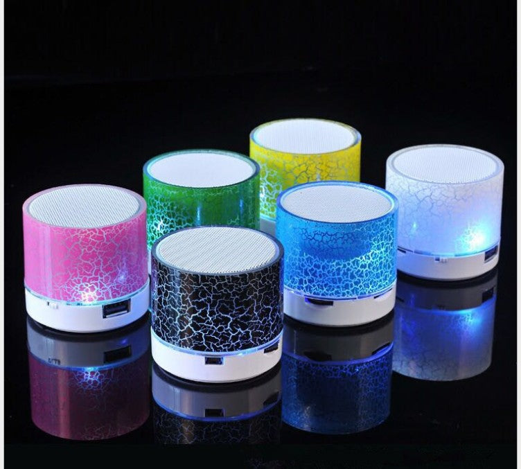 Mini carte portable Bluetooth Haut-parleur Lanterne imperméable Stereo Subwoofer