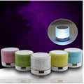 Mini carte portable Bluetooth Haut-parleur Lanterne imperméable Stereo Subwoofer