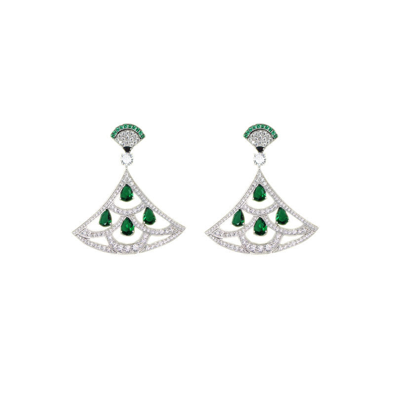 Boucles d'oreilles en forme d'éventail avec diamants plaqués or