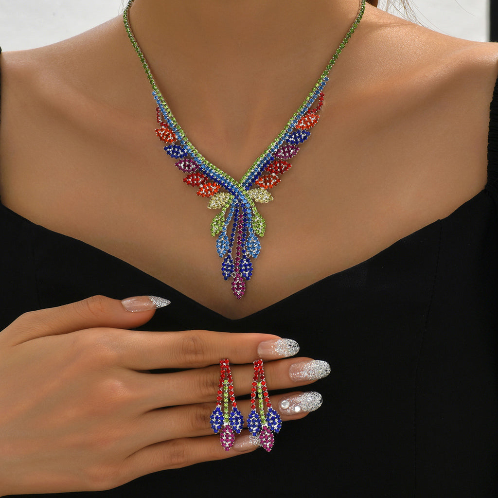 Boucles d'oreilles et colliers de style européen et américain