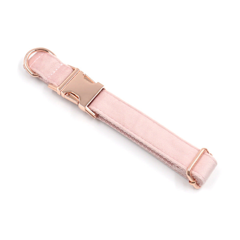 Feuille de col en or rose de velours