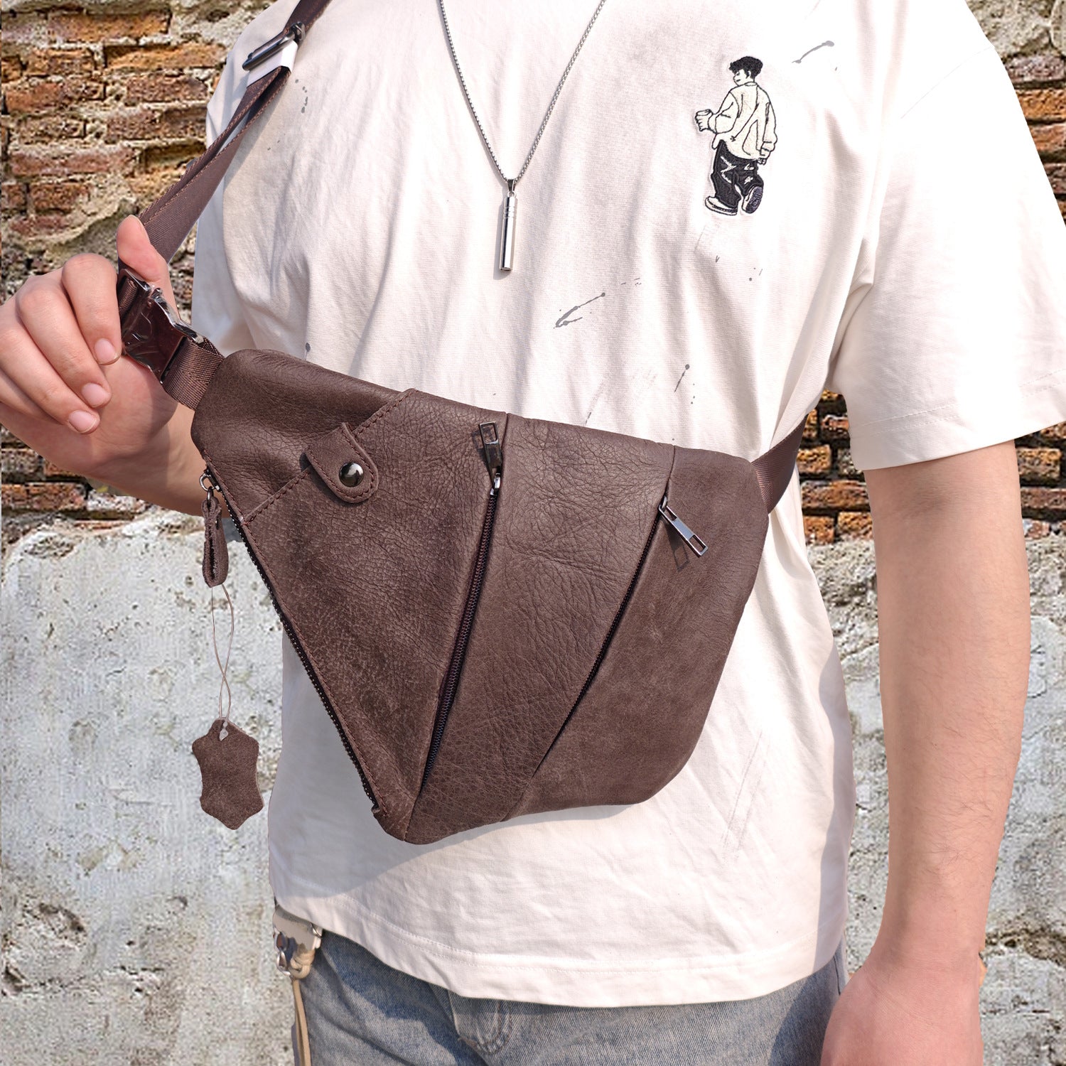 Véritable sac de poitrine en cuir multi-poches en cuir