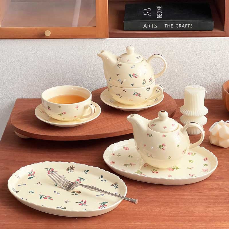 Cup et Saucer en céramique Floral-pattern ensemble une tasse et une théière en lettres théière Fl