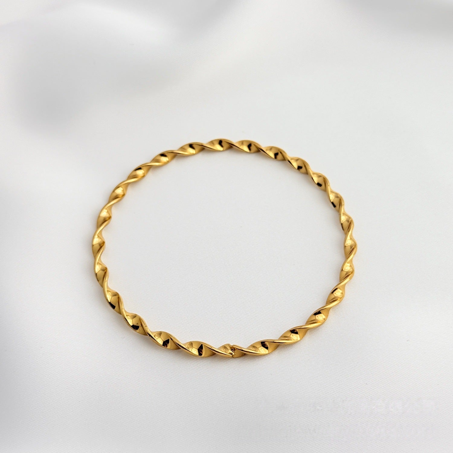 Bracelets en acier inoxydable simple dans plusieurs styles