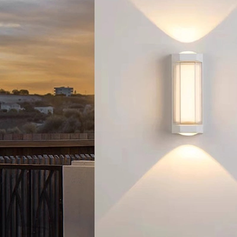 Lampe murale extérieure double tête étanche pour les jardins et les patios