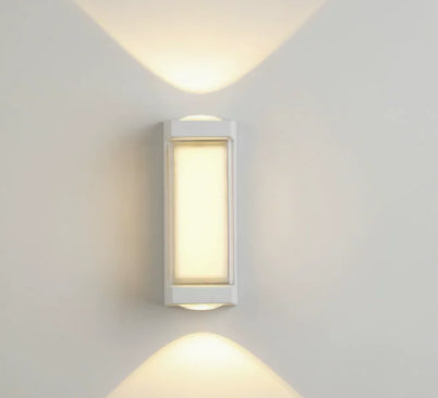 Lampe murale extérieure double tête étanche pour les jardins et les patios