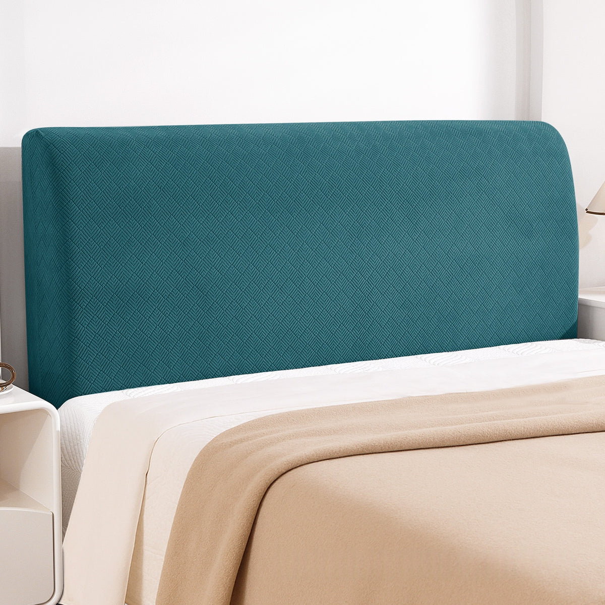 All-inclusive universal dust cover