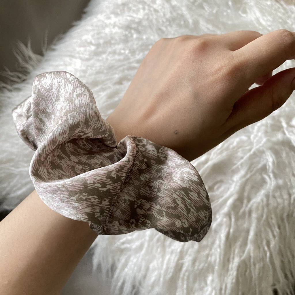 French Glossy Vintage Milk Tea Leopard Imprimer Brown Niche Bague de cheveux en soie