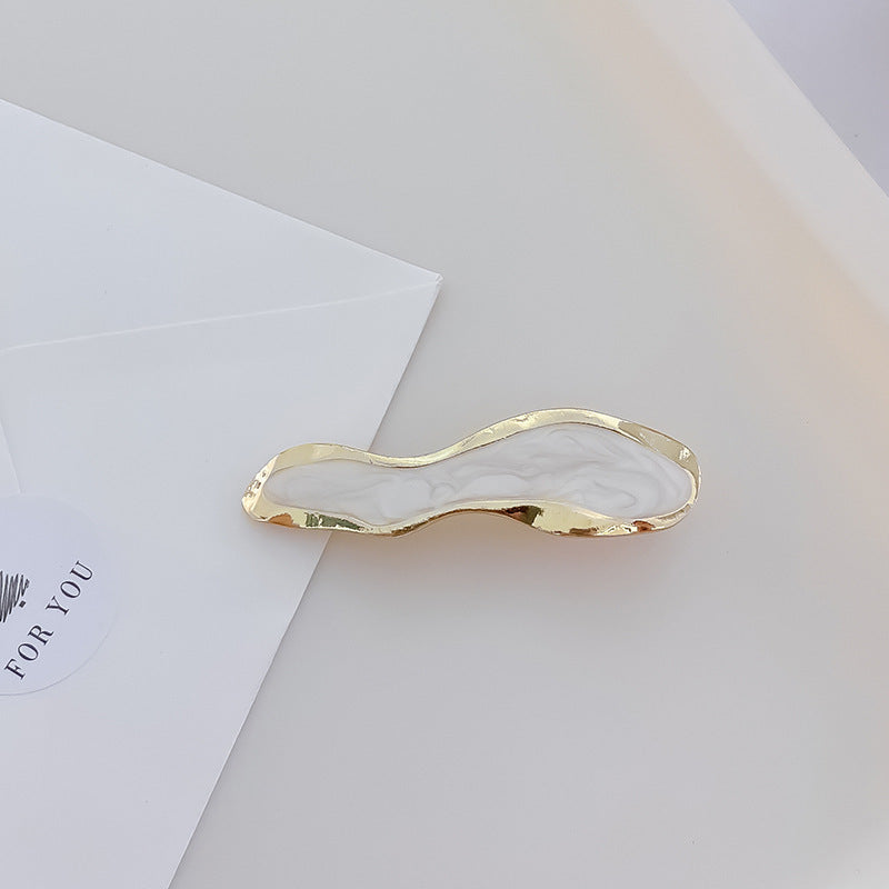 Exquisite retro hairpin