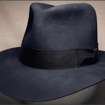 Chapeau en laine denim avec un large bord et Bow
