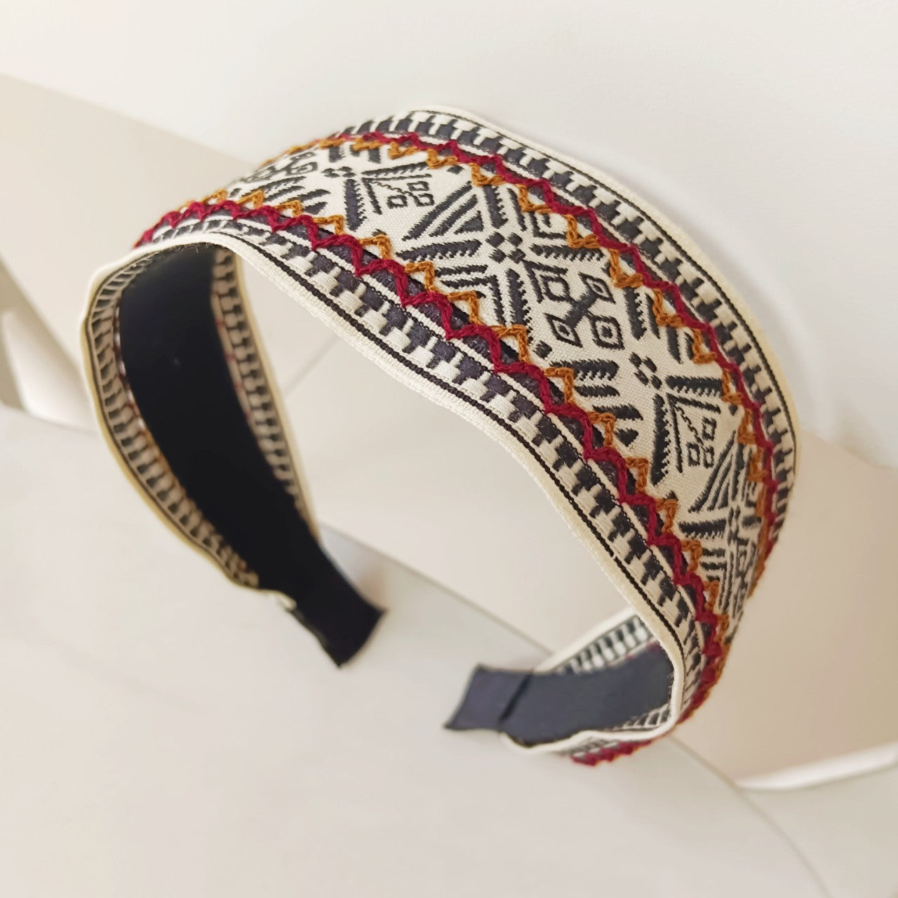 Lazybones Retro Ethnic Temperament Knotted Headband